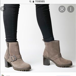 olive green uggs